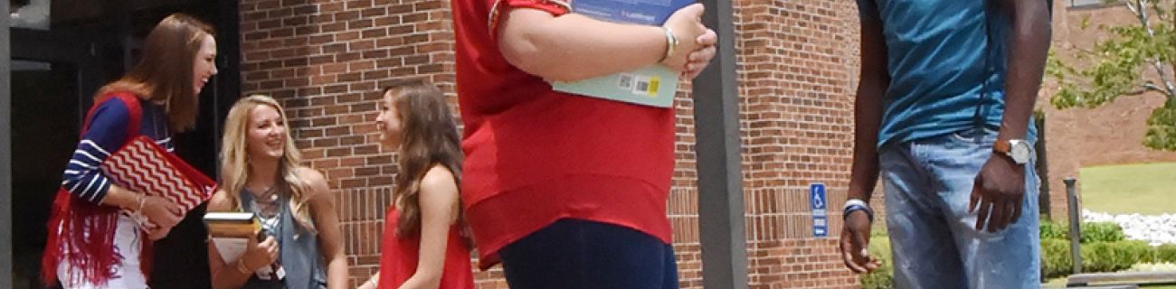 students on campus at Itawamba Community College in Fulton, Miss.