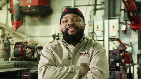 Vince McGill, welder from Lincoln Electric